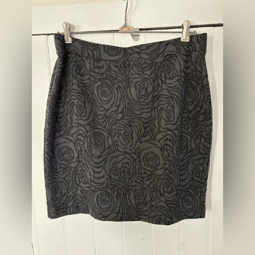 Loft Gray Floral Skirt